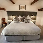 Sledbank In The Hill, An Ideal Base For A Romantic Break With Hot Tub
