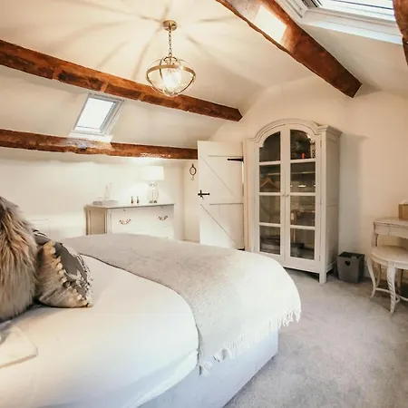 Sledbank In The Hill, An Ideal Base For A Romantic Break With Hot Tub * Silecroft